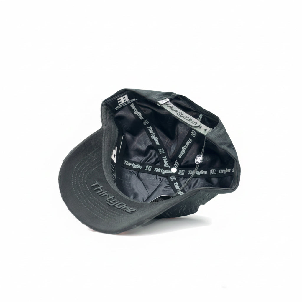 31 HATS FLAMES